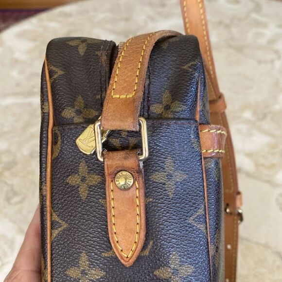 Authentic LOUIS VUITTON Trocadero 30 Monogram Shoulder Bag - Picture 10 of 17